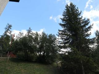 Appartement Proche Télésiège avec Balcon Sud et Parking - FR-1-322-684 - 2
