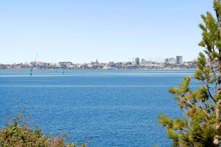 Quiet Geelong Getaway I Bay views - 5