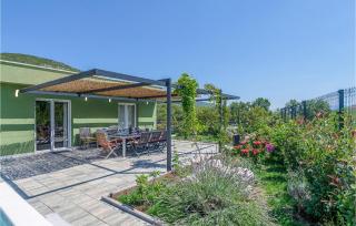 Awesome Home In Zagvozd - 1