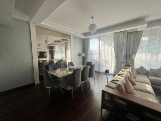 Room for rent in a luxury villa - 4