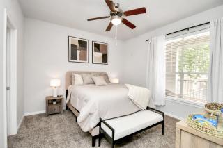 Cozy & Modern 1BR Apt - Walk to Zoo & Med Center - 8