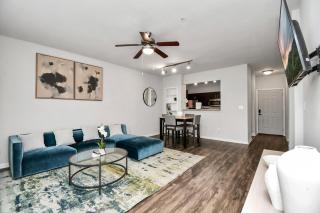 Cozy & Modern 1BR Apt - Walk to Zoo & Med Center - 3