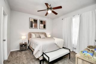 Cozy & Modern 1BR Apt - Walk to Zoo & Med Center - 2