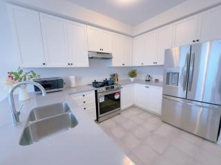 Vantage Stay pickering 4-BR - 1