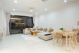 The Oak & Sand House 3BHK Cosy stay - Modbury - 6