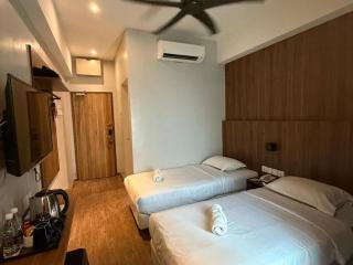 Rest And Comfort Boutique Hotel - 4