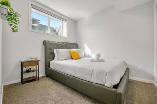 Yellowstone Suite Two Bedroom Cozy & Quiet Basement - 1