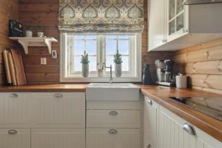 Modern Family Cabin Near Vinterland Ski Resort - 7