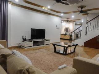 Room 1 in Cheras - 7