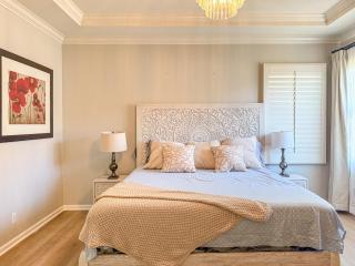 #Marbella Lane - Vibrant 4BR Home in Irvine - 3