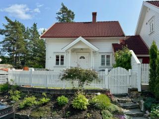 Sommerhus Med To Terrasser Nær Risør - 0