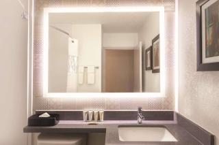 Country Inn & Suites by Radisson, North Little Rock, AR - 3