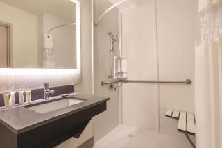 Country Inn & Suites by Radisson, North Little Rock, AR - North Little Rock - 2