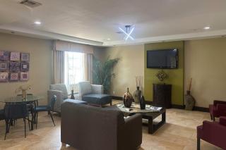 Rodeway Inn & Suites - 7