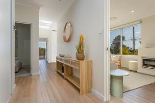 Idyllic 4-Bed Home With Alfresco Area Near Beach - 5