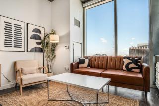 Boulevard Stays Highrise STU Sky Pool Parking Gym 25 - 9