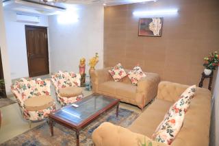 Fortune Home Service Apartment 3BHK, E-46,Sector 72, Noida - 8