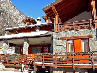 Alpine Bliss A Cosy Retreat - 1