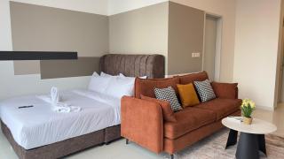 Private family service suite 2613A1BR at Majestic Residence - 7