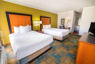 Travelodge by Wyndham Phoenix North - 3