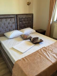 Pensiunea La Iani - 2