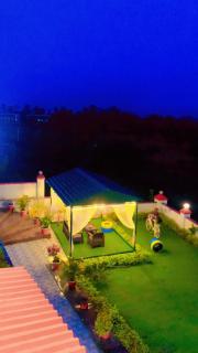 Silver Petal Hospitality - Panchgani - 9
