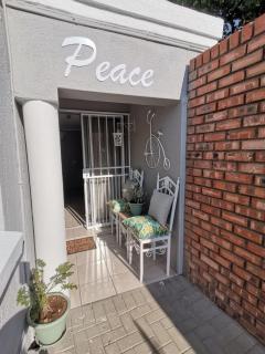 J's Haven Self-Catering - 9