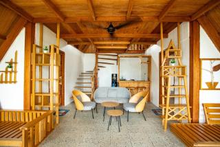 Mentawai Balcony - Family Friendly Surf Accommodation - 1