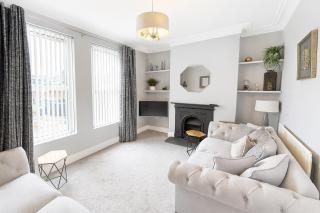 Victorian House - South Belfast Lisburn Road - Northern Ireland Tourist Board Approved - 0