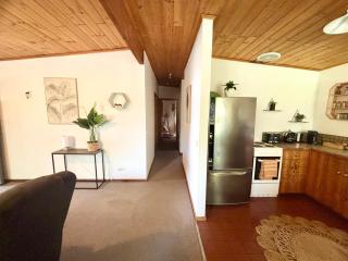 Cedar Palms Pet friendly close to red rocks beach - 1