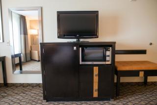 Holiday Inn Express Hotel & Suites Chanhassen by IHG - Chanhassen - 2
