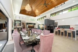 Noi's Villa - tropical oasis with pool and maid - 2