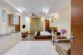 Super Townhouse Sector 47 Near Medanta - 8