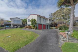 Marendellas Escape - Bucklands Beach Holiday Home - 0