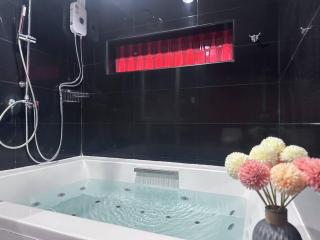 Ten Place at Srinakarin - 7