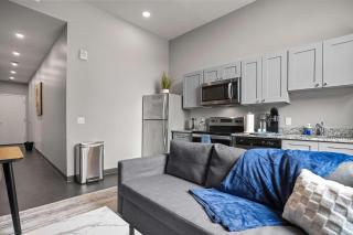 CozySuites Charming 1BR in Downtown Pitts 10 - 3