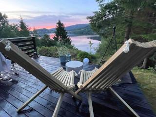 Cabin with a view to water - 9