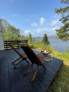 Cabin with a view to water - 7