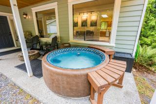Fern House Rustic Modern Hiking Base Sequim - 5