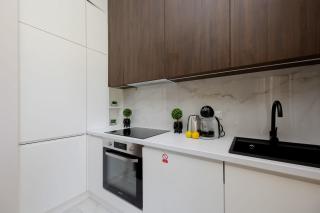 Unique Studio in Łódź with Balcony by Noclegi Renters - 4