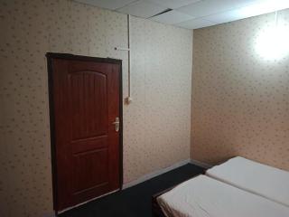 Regale Internet Inn - 4