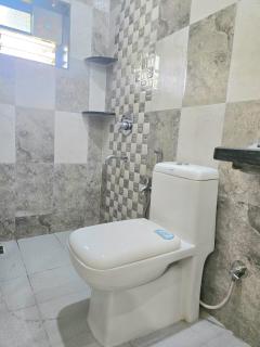 3 BHK Apartment with swimming pool - Jāmb - 8