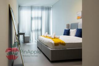 Beautiful Brand New Spacious 1BR - 3