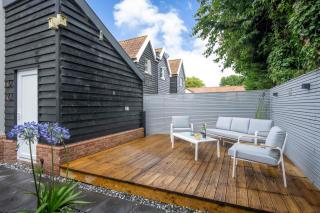 Charming Detached House in Quiet Suffolk Village - 4