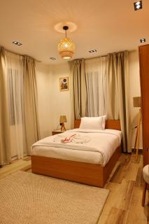 Oia Hotels - 6