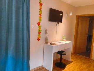 RingLodge Side - 8