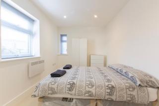 Radstock Road - Room 2a - 2