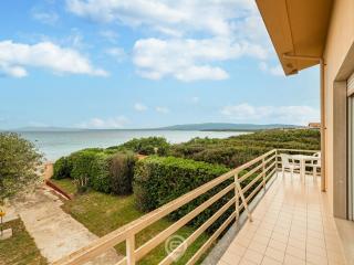 House Minerva - On the beach - 4