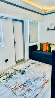 Loft & Lounge Suite - 2