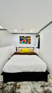 Loft & Lounge Suite - 4